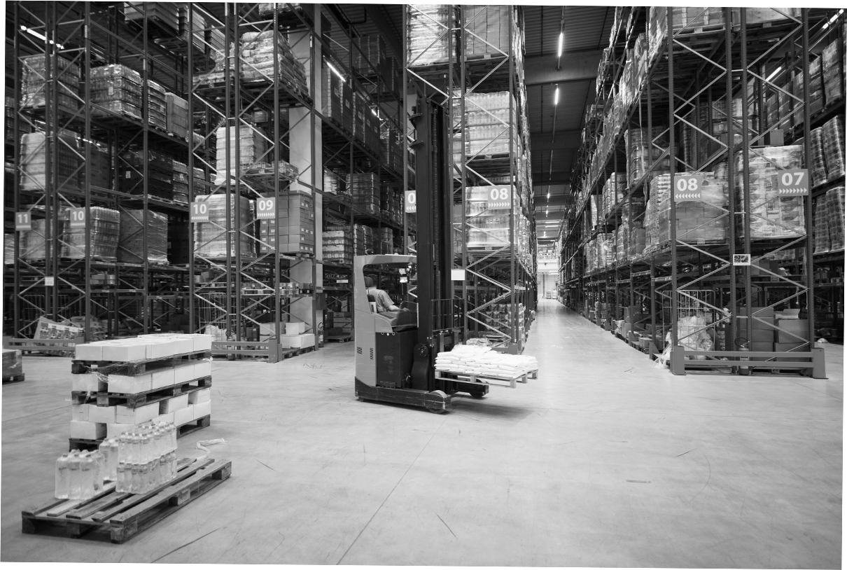 Storage workers with the forklift